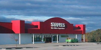 855 Lisbon St, Lewiston, ME 04240